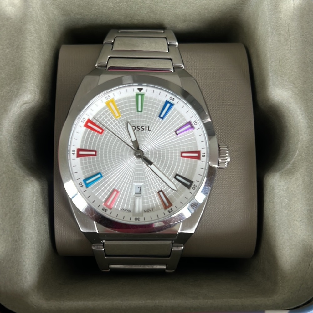 Fossil 2023 Pride Watch